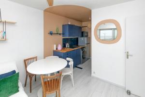 Appartements Appartement front de mer - Terrasse : photos des chambres