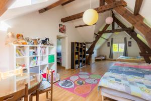 Maisons de vacances Gite Charny Oree de Puisaye - Pour 15 p : photos des chambres