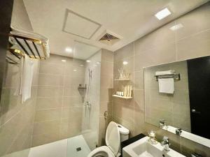 Cozy 2 bedroom with Balcony in Mckinley hill taguig The Florence Residences