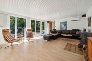 Lovely Summer House With Sauna And Terrace