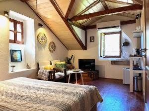 HealthyStudio512 Apartments