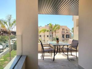 1º Línea de playa con piscina panorámica & parking