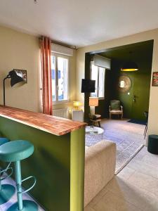 Le 101 appartement dans charmant village parking facile