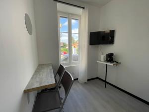 Appartements Studio A2 18m2 cosy 5minutes Gare Parking gratuit Rue de La Mure : photos des chambres