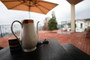 Misty Meadoz - Kūkkāl