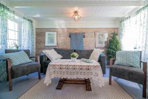 Arctic Waves Cottage, Haukland