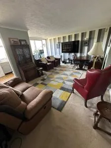 Lovely 1 Double Bed Flat - 亨顿