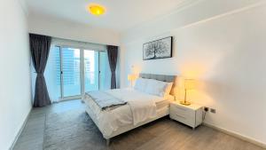 Jumeriah Lake Tower (JLT)-(LAKE VIEW)