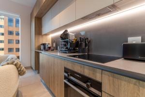 2406 The Rubik , Heavenly Heights