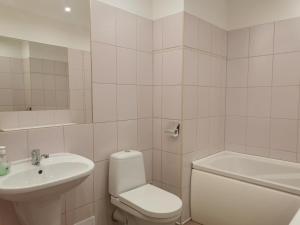 Miers un klusums pie jūras