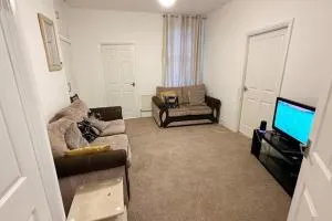 Two Bedroom Flat Close to Newcastle City Centre - Elswick