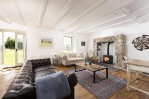 Worvas Counthouse - Country Cottage - Hot Tub - Pet Friendly