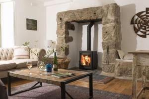 Worvas Counthouse - Country Cottage - Hot Tub - Pet Friendly