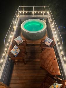 Delightful Converted Double Decker Bus with Hot Tub sleeps 4