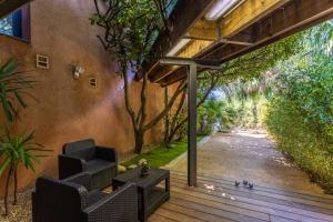B&B / Chambres d'hotes Villa Hippocampe : Chambre Double Économie avec Vue sur le Jardin