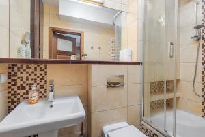 Bukowińska 10 by NYX Apart