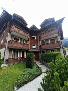 Appartamento incantevole con box e ski room, Wi-Fi, Bormio