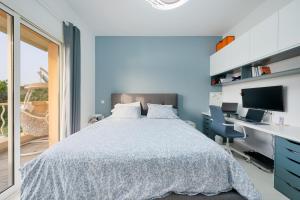 Elegant lakeside villa with a private pool