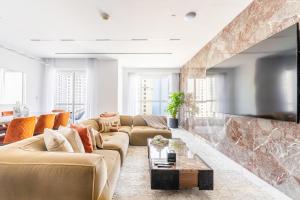 Seaside Elegance - NEW Luxury 3-Bedroom Apt in JBR