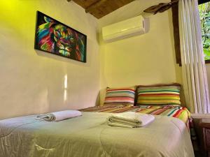 Chalé com 2 Suítes Piscina e Quadra de Vôlei