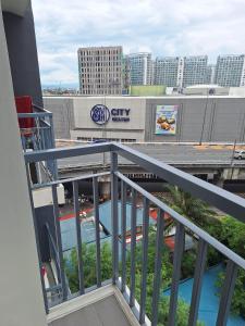 Natura Tropical Palm Suite