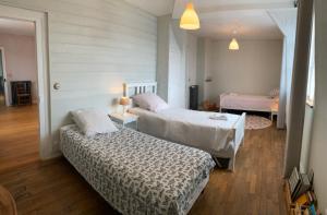 B&B / Chambres d'hotes La Bicyclette - Chambres d'hotes : Suite Familiale