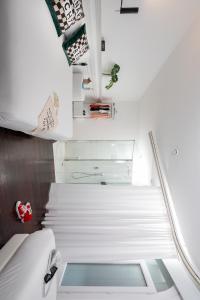 Triple Room room in Chic & Basic Born Boutique Hotel