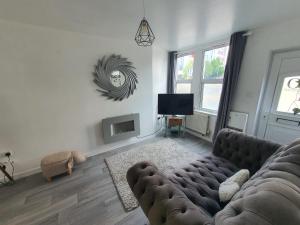 10 Pier Road Gillingham ME7 1RJ