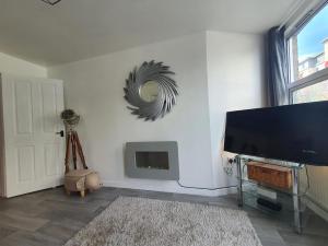 10 Pier Road Gillingham ME7 1RJ