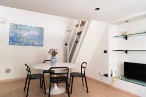 Youhosty - Confalonieri 21