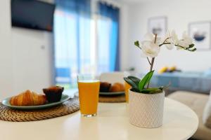 Sea views from the bed Design studio