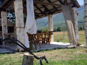 Canyon Chalet Brezna