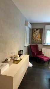 chambre privative au rez de jardin dans villa - Weyersheim