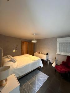 Maisons d'hotes chambre privative au rez de jardin dans villa : photos des chambres