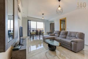 Stunning 1BR Apt with spacious private terrace by 360 Estates