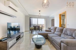 Stunning 1BR Apt with spacious private terrace by 360 Estates