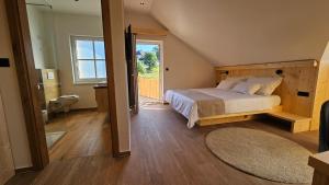 Sobe rooms JELEN JELENOV GREBEN 