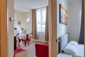 Casa Vermiglio al porto di Genova by Wonderful Italy