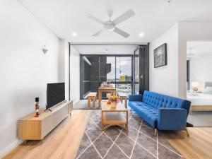 Valley Centre Boutique 1BR Apt Pool n Carpark