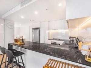 Valley Centre Boutique 1BR Apt Pool n Carpark