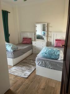 شقة مفروشة في الخمايل زايد