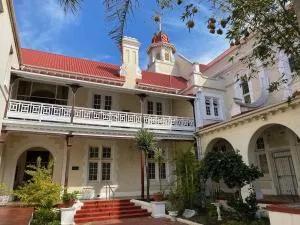 St Luke's Retreat Centre and Guest House - Suideinde