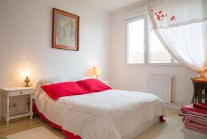 À 2 pas de plage et commerces, jardin & parking