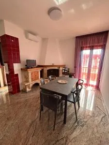 Casa vacanza Largo Pozzi - توري