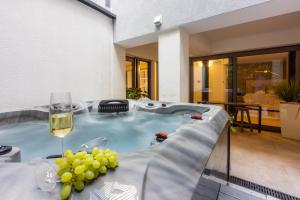 Panoramica Apartment with Whirlpool