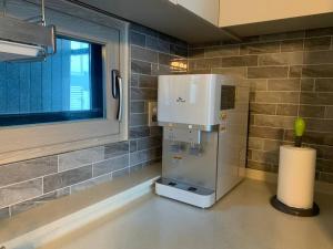 Playground 7 - Kid Jungle Gym, Oceanview, Parking lot