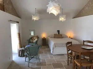 Charmante maisonnette au calme - Sigonce