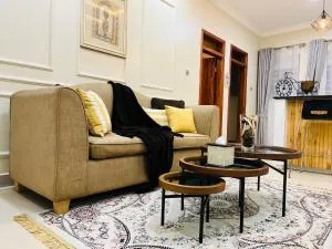 Alsander Homes Apricot - Kasiyirize