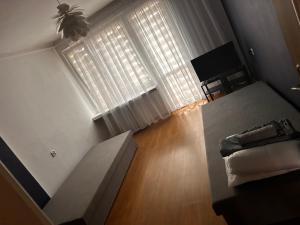 ToTU! whole APARTMENT 4-rooms Apartament 4 rooms pokoje-64 m w Centrum cities Miasta Hrubieszowa for people max 5 osób free NETFLIX& WiFi