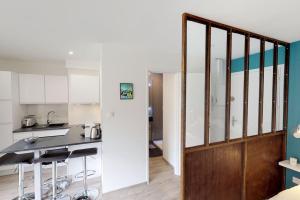 Appart 3 pers piscine parking coeur de ville